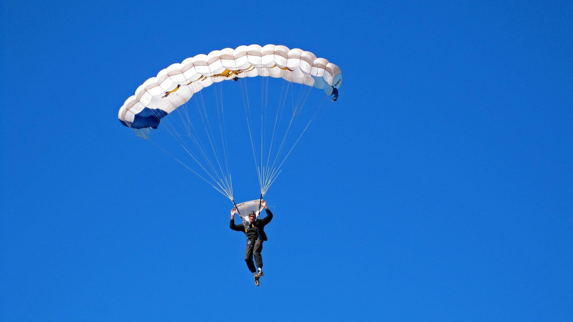 爱游戏体育平台-球场神技：顶级运动员的炫技时刻，球场黑科技